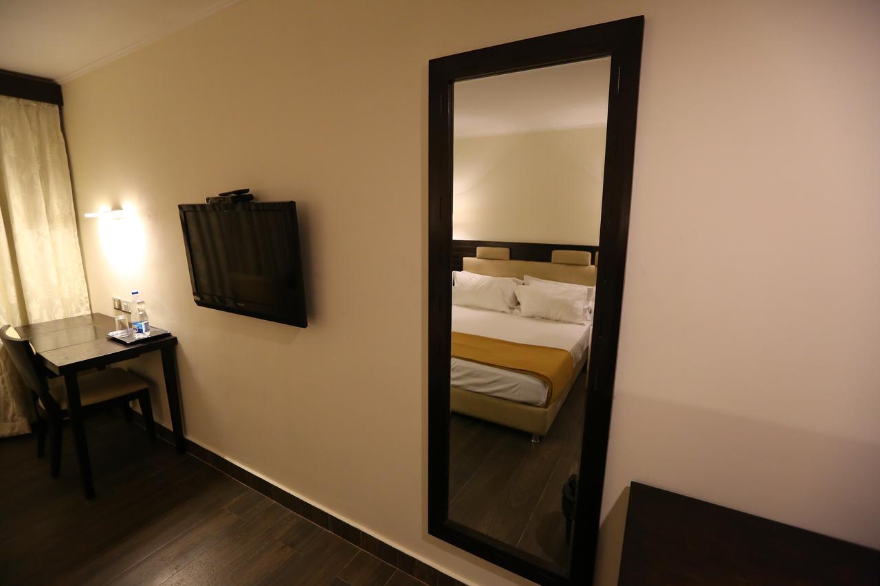 Hotel La Castle Chennai Eksteriør bilde